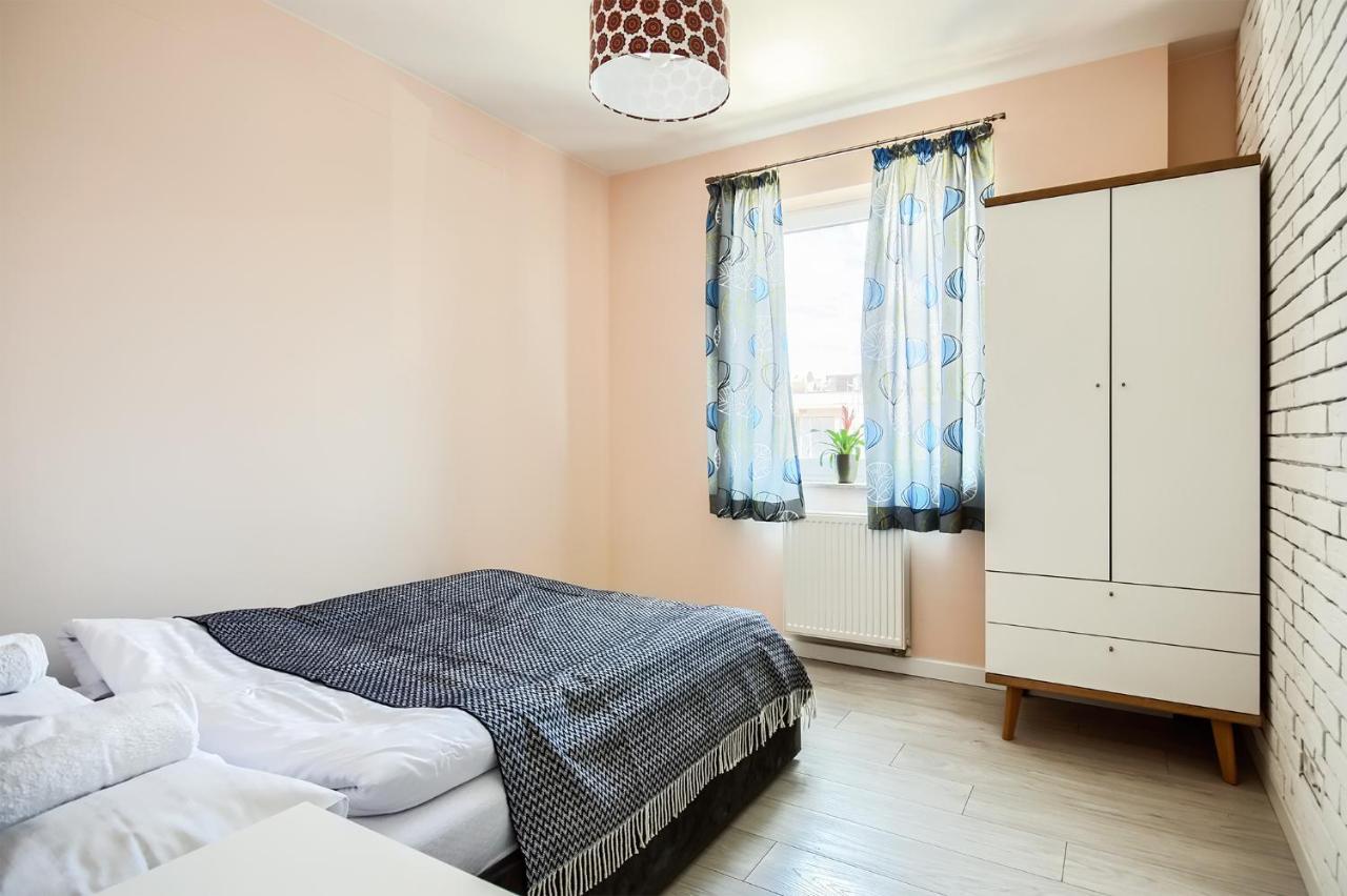 Jutrzenka Apartment *
